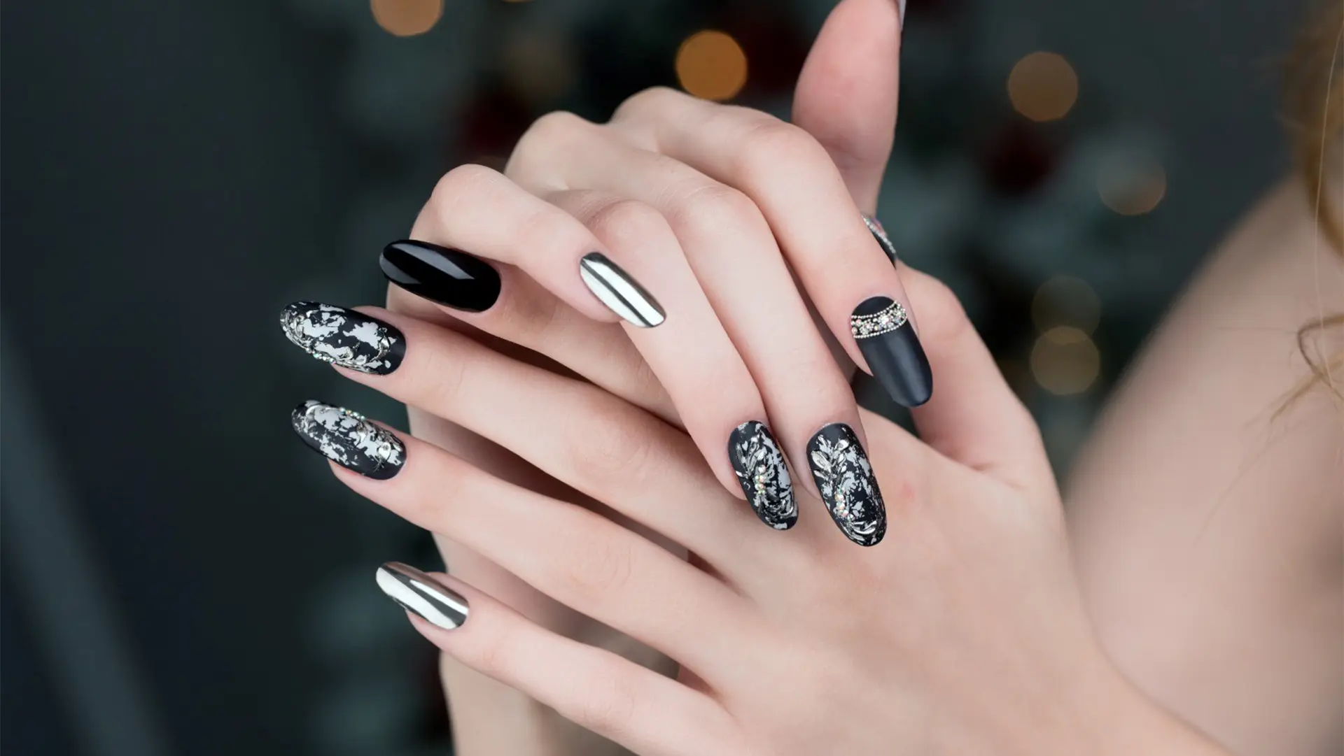 Nilüfer Protez Tırnak